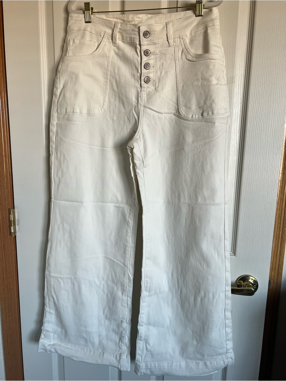 Women’s White Jeans